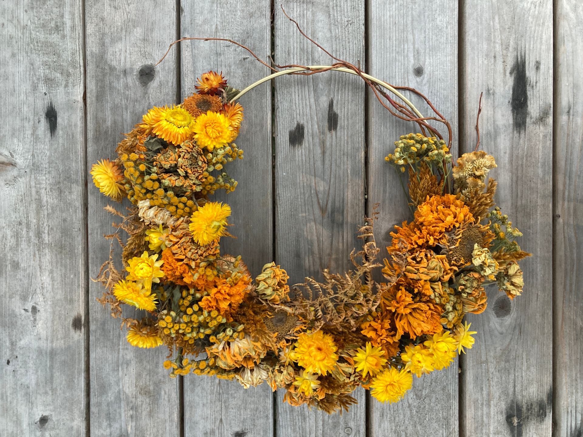 Everlasting%20Floral%20Wreath%20Subject02.JPG